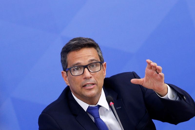 BC pode investigar efeito da volatilidade da patogênica e não apenas seu nível, diz Campos Neto Por Reuters