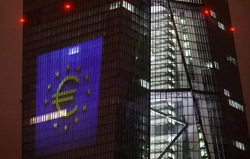 BCE tem "longo caminho" a percorrer com aumentos de juros, diz Knot Por Reuters