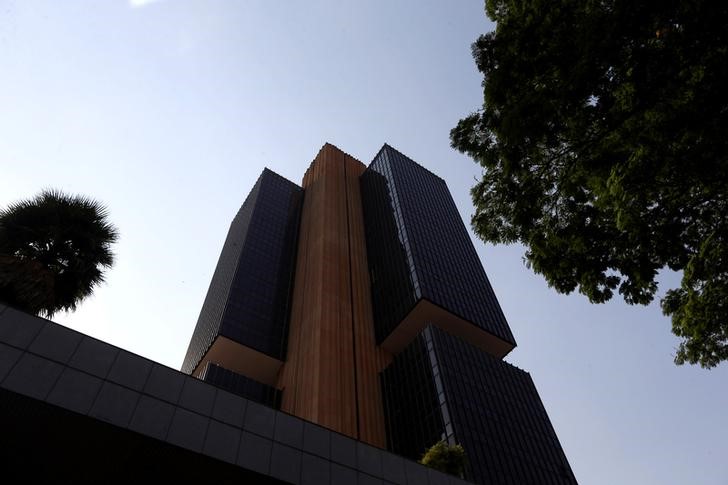 Juros: BC deveria atualizar projeção de juro real e hiato do produto